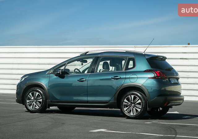 Зелений Пежо 2008, об'ємом двигуна 1.2 л та пробігом 45 тис. км за 12500 $, фото 5 на Automoto.ua