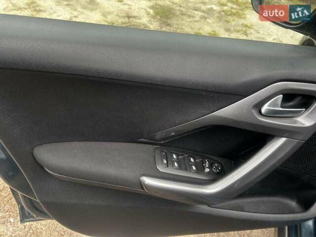 Зеленый Пежо 2008, объемом двигателя 1.2 л и пробегом 85 тыс. км за 9900 $, фото 12 на Automoto.ua