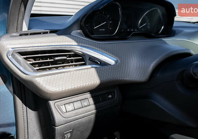 Зелений Пежо 2008, об'ємом двигуна 1.2 л та пробігом 45 тис. км за 12500 $, фото 22 на Automoto.ua