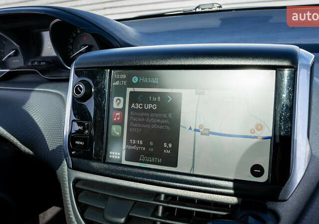 Зелений Пежо 2008, об'ємом двигуна 1.2 л та пробігом 45 тис. км за 12500 $, фото 28 на Automoto.ua