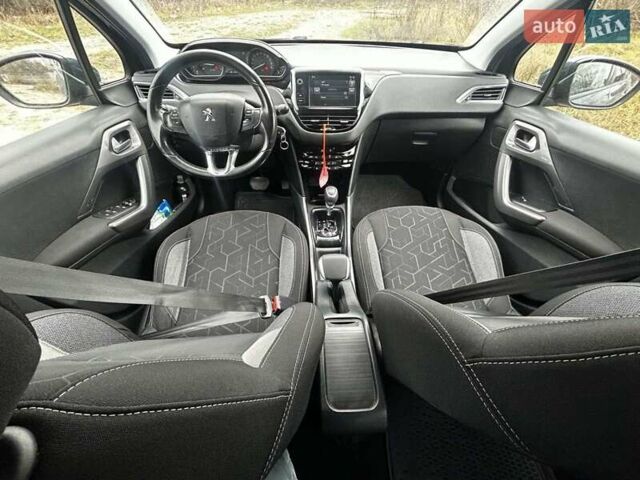 Зеленый Пежо 2008, объемом двигателя 1.2 л и пробегом 85 тыс. км за 9900 $, фото 18 на Automoto.ua