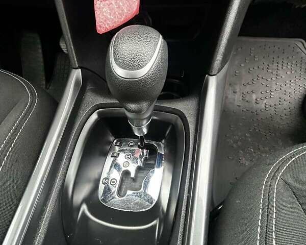 Зеленый Пежо 2008, объемом двигателя 1.2 л и пробегом 85 тыс. км за 9900 $, фото 22 на Automoto.ua