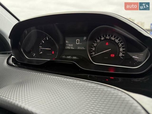 Зелений Пежо 2008, об'ємом двигуна 1.2 л та пробігом 114 тис. км за 12500 $, фото 9 на Automoto.ua