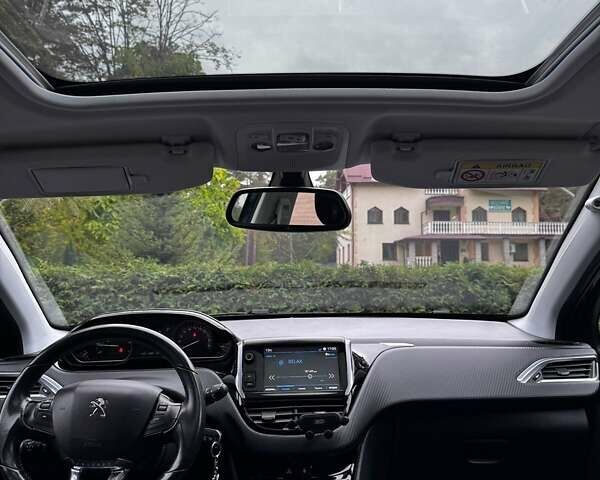 Зеленый Пежо 2008, объемом двигателя 1.2 л и пробегом 133 тыс. км за 12000 $, фото 19 на Automoto.ua