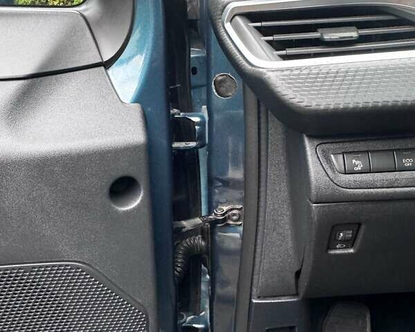 Зеленый Пежо 2008, объемом двигателя 1.2 л и пробегом 133 тыс. км за 12000 $, фото 6 на Automoto.ua