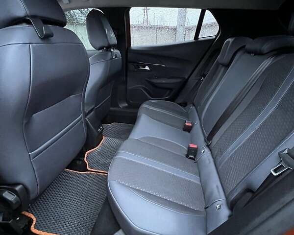 Помаранчевий Пежо 2008, об'ємом двигуна 1.2 л та пробігом 67 тис. км за 19700 $, фото 17 на Automoto.ua