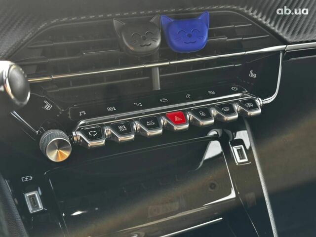 Оранжевый Пежо 2008, объемом двигателя 1.2 л и пробегом 49 тыс. км за 22490 $, фото 22 на Automoto.ua