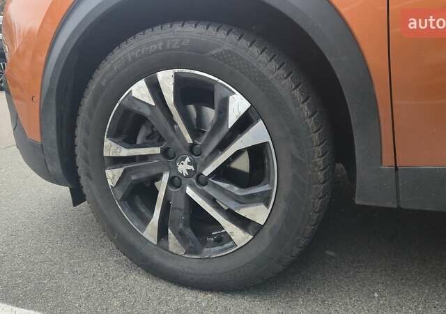 Оранжевый Пежо 2008, объемом двигателя 1.2 л и пробегом 90 тыс. км за 20000 $, фото 10 на Automoto.ua
