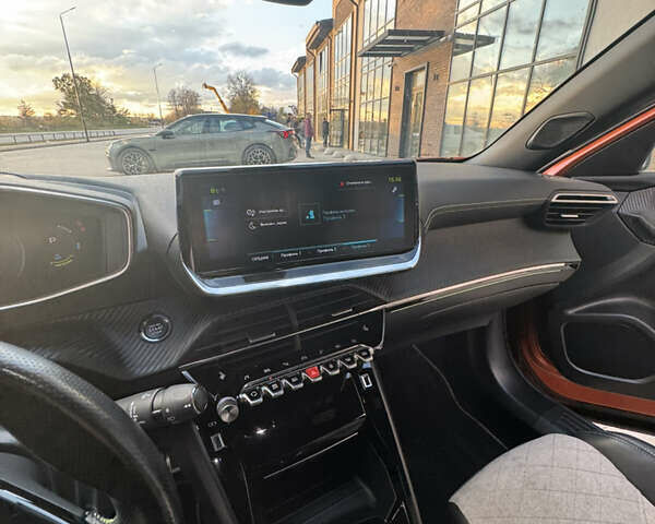 Пежо 2008 2020 в Тернополе на Automoto.ua Оранжевый Пежо 2008, объемом двигателя 0 л и пробегом 98 тыс. км за 16800 $, фото 46 на Automoto.ua