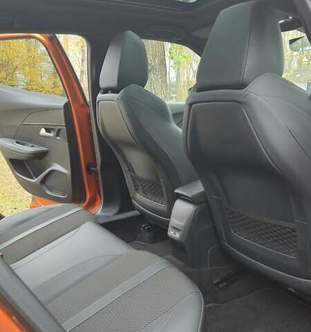 Оранжевый Пежо 2008, объемом двигателя 1.2 л и пробегом 90 тыс. км за 20000 $, фото 4 на Automoto.ua