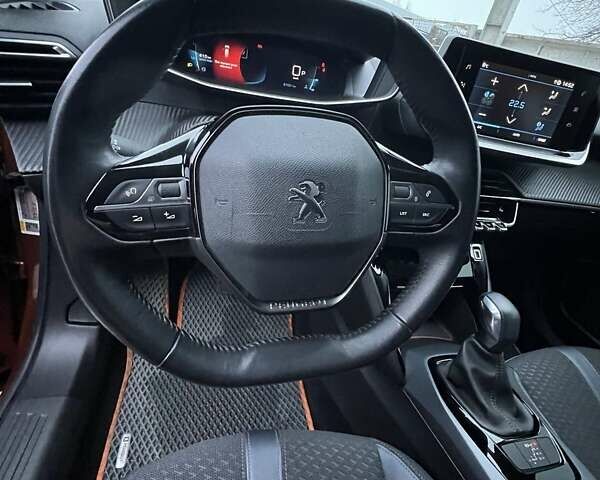 Помаранчевий Пежо 2008, об'ємом двигуна 1.2 л та пробігом 67 тис. км за 19700 $, фото 15 на Automoto.ua