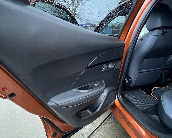 Помаранчевий Пежо 2008, об'ємом двигуна 1.2 л та пробігом 67 тис. км за 19700 $, фото 13 на Automoto.ua