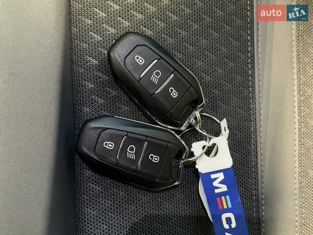 Помаранчевий Пежо 2008, об'ємом двигуна 0 л та пробігом 82 тис. км за 17000 $, фото 24 на Automoto.ua