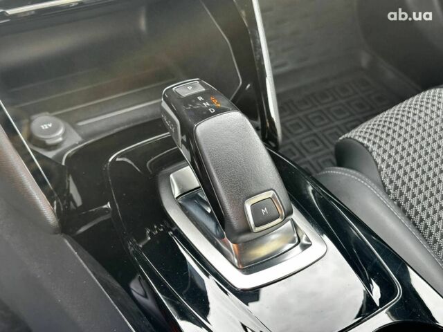 Оранжевый Пежо 2008, объемом двигателя 1.2 л и пробегом 49 тыс. км за 22490 $, фото 21 на Automoto.ua