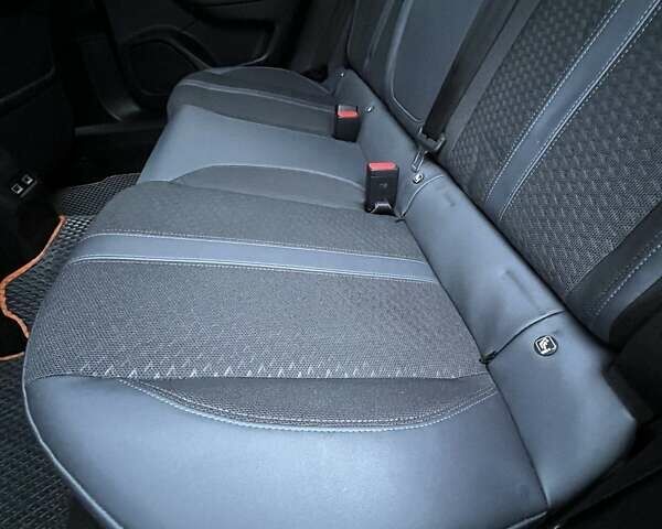 Помаранчевий Пежо 2008, об'ємом двигуна 1.2 л та пробігом 67 тис. км за 19700 $, фото 18 на Automoto.ua