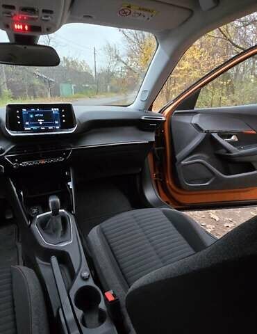 Оранжевый Пежо 2008, объемом двигателя 1.2 л и пробегом 84 тыс. км за 17500 $, фото 26 на Automoto.ua