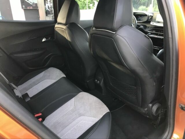 Помаранчевий Пежо 2008, об'ємом двигуна 0 л та пробігом 56 тис. км за 18900 $, фото 12 на Automoto.ua