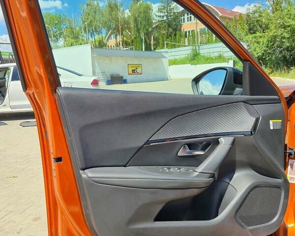 Оранжевый Пежо 2008, объемом двигателя 1.2 л и пробегом 30 тыс. км за 23100 $, фото 51 на Automoto.ua