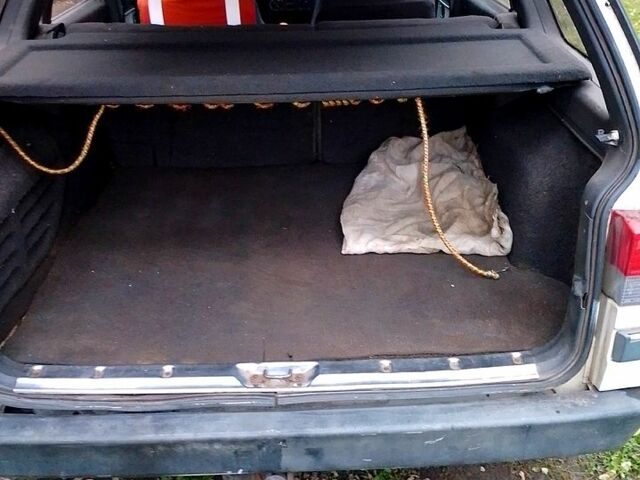 Білий Пежо 205, об'ємом двигуна 1.9 л та пробігом 228 тис. км за 2000 $, фото 5 на Automoto.ua