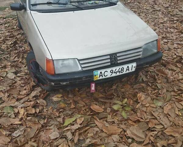 Бежевий Пежо 205, об'ємом двигуна 0 л та пробігом 1000 тис. км за 478 $, фото 2 на Automoto.ua
