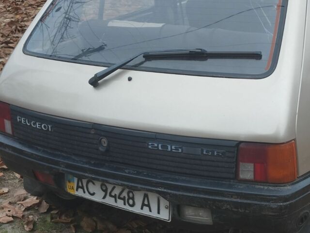 Бежевий Пежо 205, об'ємом двигуна 0 л та пробігом 1000 тис. км за 478 $, фото 1 на Automoto.ua