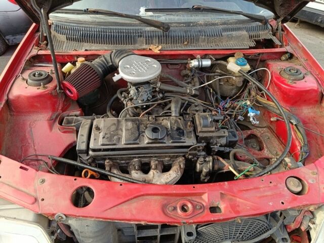 Красный Пежо 205, объемом двигателя 1.4 л и пробегом 100 тыс. км за 350 $, фото 6 на Automoto.ua