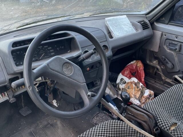 Сірий Пежо 205, об'ємом двигуна 1.1 л та пробігом 200 тис. км за 500 $, фото 5 на Automoto.ua