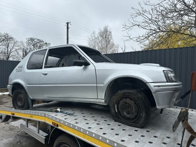 Сірий Пежо 205, об'ємом двигуна 0 л та пробігом 300 тис. км за 500 $, фото 3 на Automoto.ua