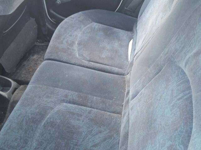 Белый Пежо 206, объемом двигателя 2 л и пробегом 345 тыс. км за 310 $, фото 12 на Automoto.ua