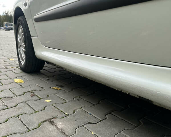 Білий Пежо 206, об'ємом двигуна 1.87 л та пробігом 268 тис. км за 3200 $, фото 12 на Automoto.ua