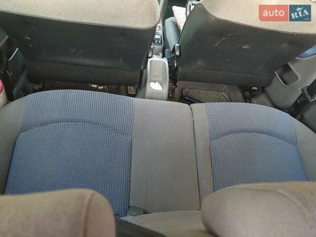 Білий Пежо 206, об'ємом двигуна 1.36 л та пробігом 253 тис. км за 1900 $, фото 10 на Automoto.ua