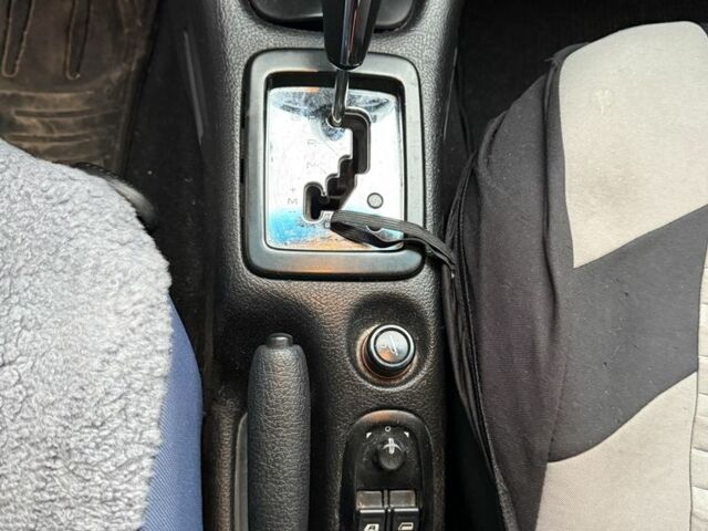 Білий Пежо 206, об'ємом двигуна 1.6 л та пробігом 212 тис. км за 2800 $, фото 4 на Automoto.ua