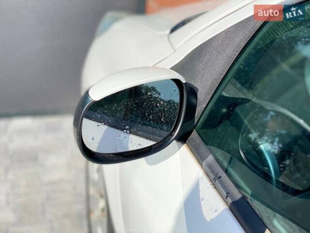 Пежо 206 2009 в Киеве на Automoto.ua Белый Пежо 206, объемом двигателя 1.36 л и пробегом 206 тыс. км за 3990 $, фото 13 на Automoto.ua