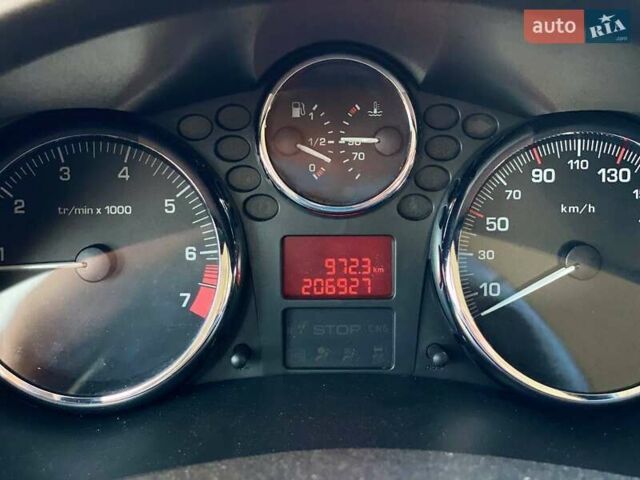 Белый Пежо 206, объемом двигателя 1.36 л и пробегом 206 тыс. км за 3990 $, фото 34 на Automoto.ua