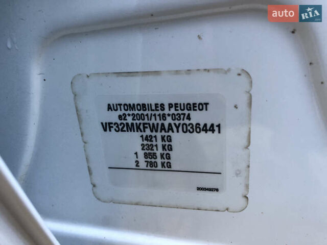 Белый Пежо 206, объемом двигателя 1.4 л и пробегом 107 тыс. км за 4950 $, фото 38 на Automoto.ua