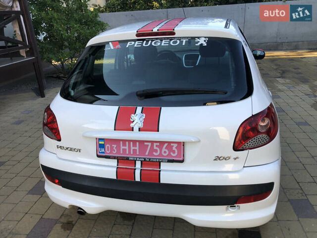 Белый Пежо 206, объемом двигателя 1.4 л и пробегом 107 тыс. км за 4950 $, фото 19 на Automoto.ua