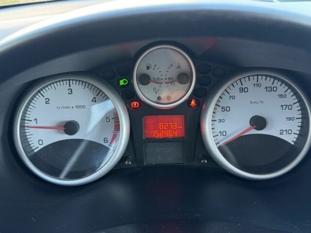 Белый Пежо 206, объемом двигателя 1.4 л и пробегом 152 тыс. км за 4700 $, фото 7 на Automoto.ua