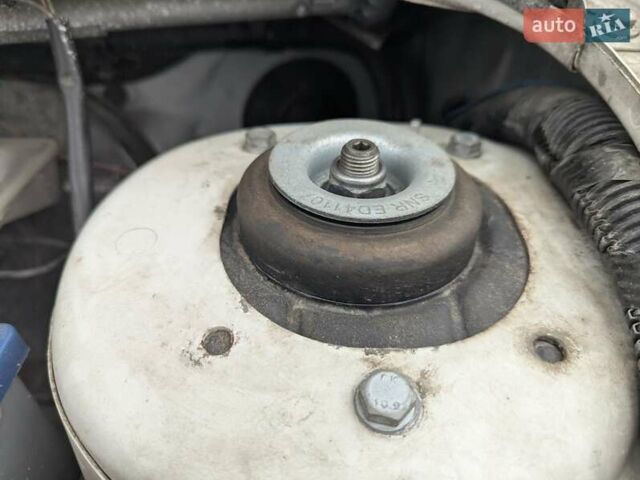 Белый Пежо 206, объемом двигателя 1.4 л и пробегом 176 тыс. км за 5200 $, фото 18 на Automoto.ua