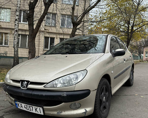 Бежевый Пежо 206, объемом двигателя 1.59 л и пробегом 179 тыс. км за 3300 $, фото 11 на Automoto.ua