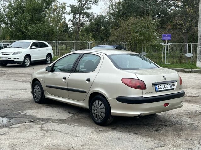 Бежевий Пежо 206, об'ємом двигуна 1.4 л та пробігом 377 тис. км за 2600 $, фото 2 на Automoto.ua
