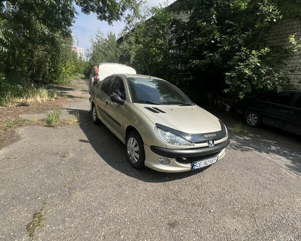 Бежевый Пежо 206, объемом двигателя 1.36 л и пробегом 149 тыс. км за 2800 $, фото 12 на Automoto.ua