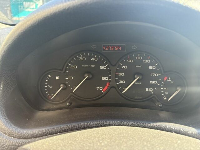 Бежевый Пежо 206, объемом двигателя 1.4 л и пробегом 274 тыс. км за 2450 $, фото 4 на Automoto.ua