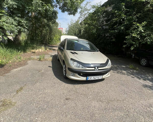 Бежевый Пежо 206, объемом двигателя 1.36 л и пробегом 149 тыс. км за 2800 $, фото 11 на Automoto.ua