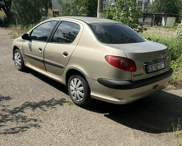 Бежевый Пежо 206, объемом двигателя 1.36 л и пробегом 149 тыс. км за 2800 $, фото 6 на Automoto.ua