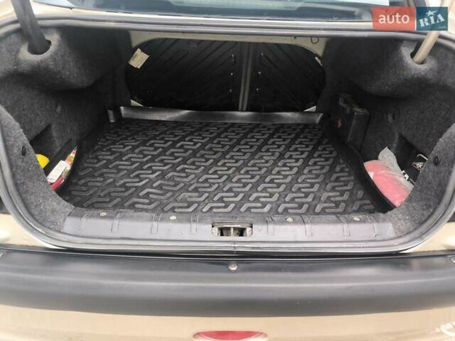 Бежевый Пежо 206, объемом двигателя 1.36 л и пробегом 174 тыс. км за 3950 $, фото 7 на Automoto.ua