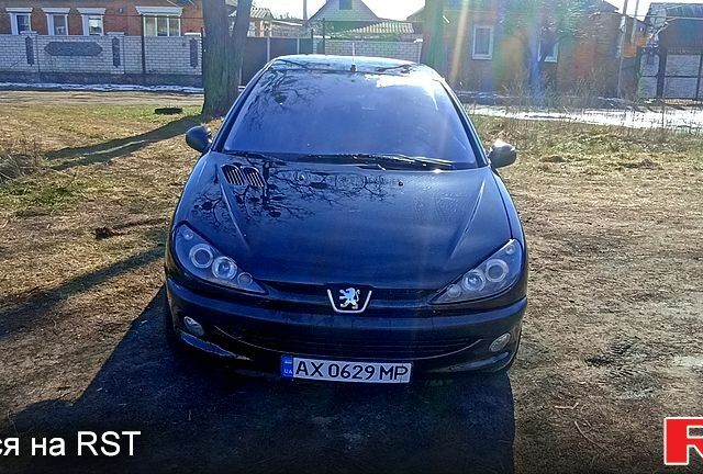 Чорний Пежо 206, об'ємом двигуна 1.4 л та пробігом 300 тис. км за 2900 $, фото 3 на Automoto.ua