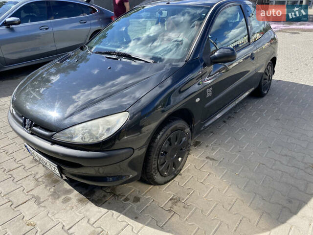 Чорний Пежо 206, об'ємом двигуна 1.1 л та пробігом 208 тис. км за 2500 $, фото 6 на Automoto.ua