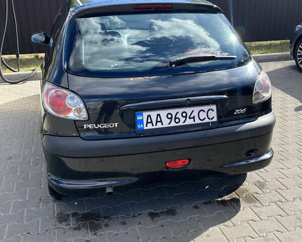 Чорний Пежо 206, об'ємом двигуна 1.1 л та пробігом 208 тис. км за 2500 $, фото 5 на Automoto.ua