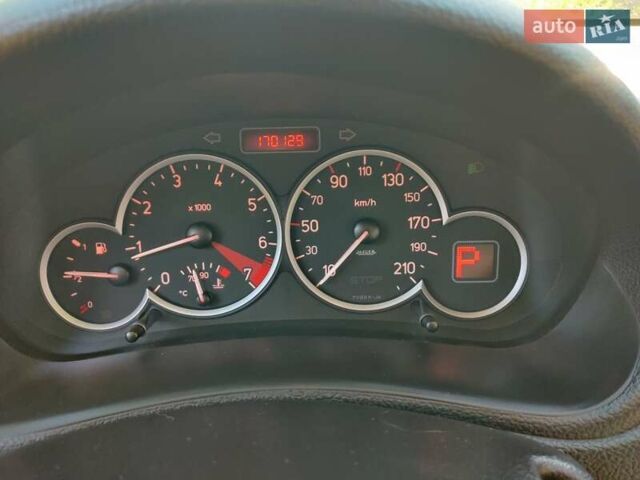 Чорний Пежо 206, об'ємом двигуна 1.36 л та пробігом 170 тис. км за 4000 $, фото 16 на Automoto.ua