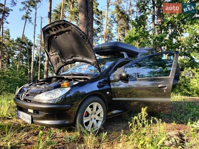 Чорний Пежо 206, об'ємом двигуна 1.36 л та пробігом 170 тис. км за 4000 $, фото 12 на Automoto.ua